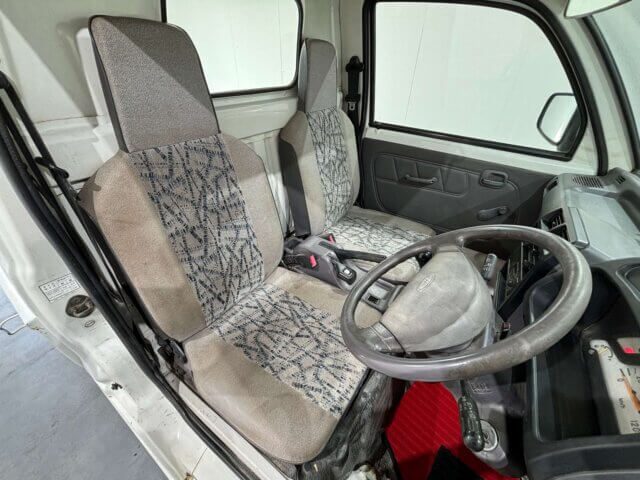 1999 MITSUBISHI MINICAB TRUCK