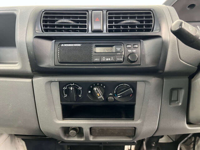 1999 MITSUBISHI MINICAB TRUCK