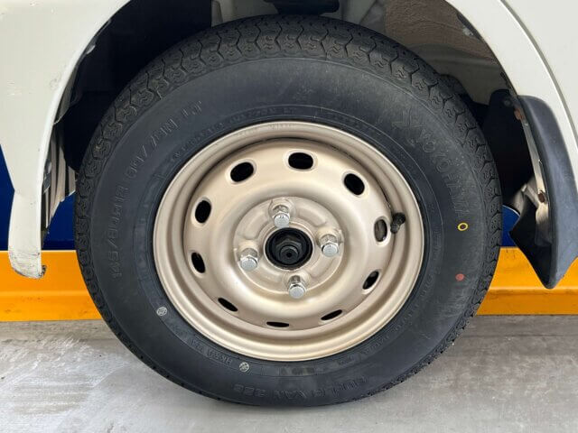 1999 MITSUBISHI MINICAB TRUCK